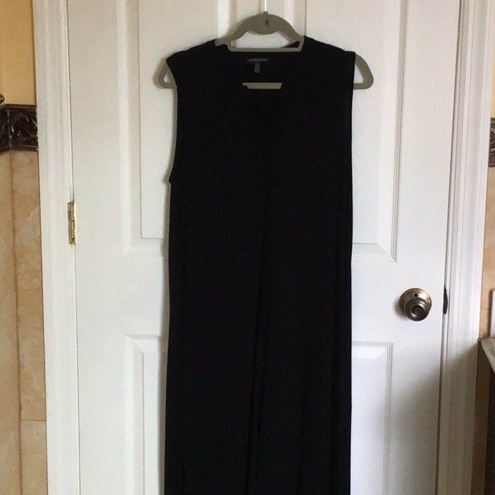 Elegant Eileen Fisher Black Sleeveless Dress